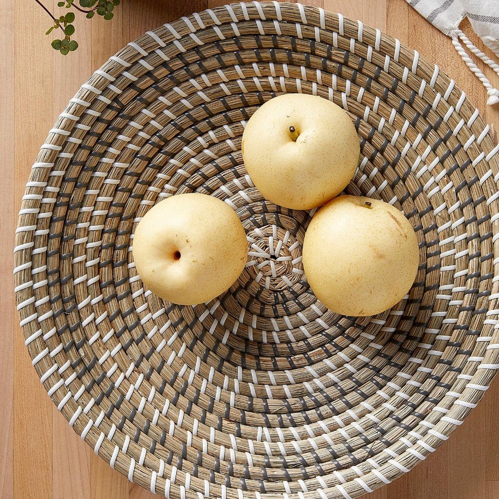 ROUND SEAGRASS FRUIT BOWL